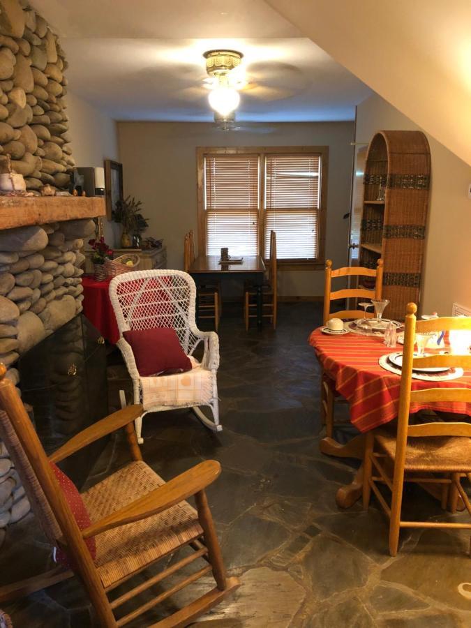 Smokies Bed And Breakfast - Evergreen Cottage Inn ピジョンフォージ エクステリア 写真