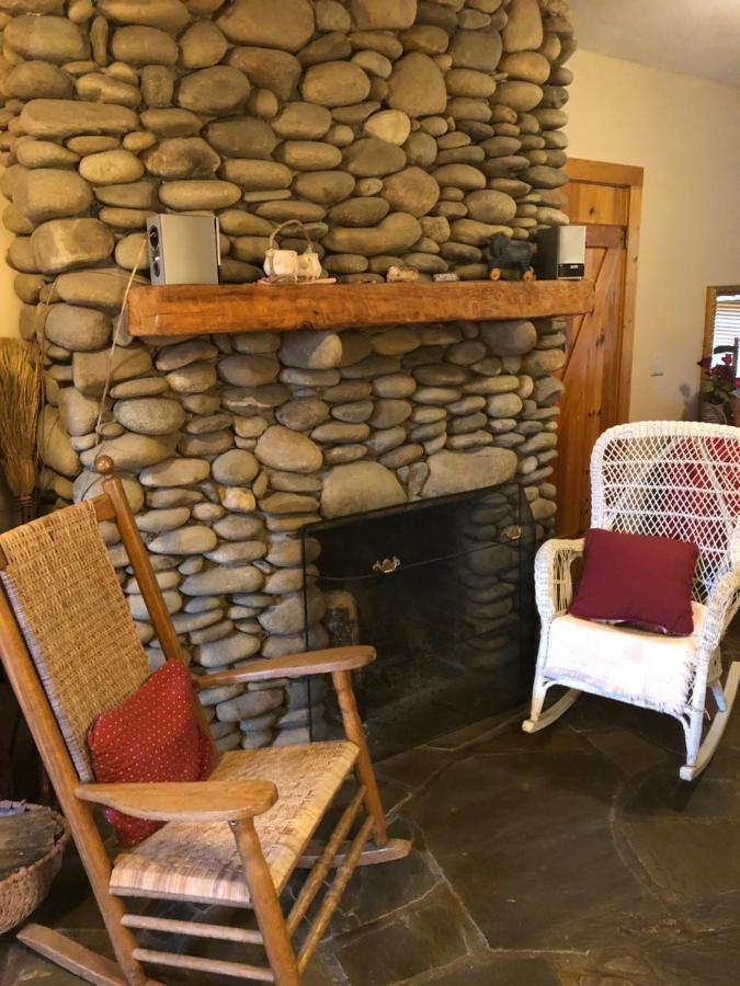 Smokies Bed And Breakfast - Evergreen Cottage Inn ピジョンフォージ エクステリア 写真