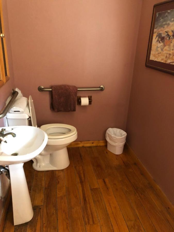 Smokies Bed And Breakfast - Evergreen Cottage Inn ピジョンフォージ エクステリア 写真