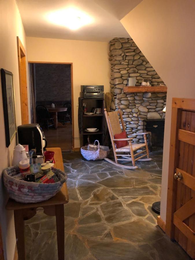 Smokies Bed And Breakfast - Evergreen Cottage Inn ピジョンフォージ エクステリア 写真