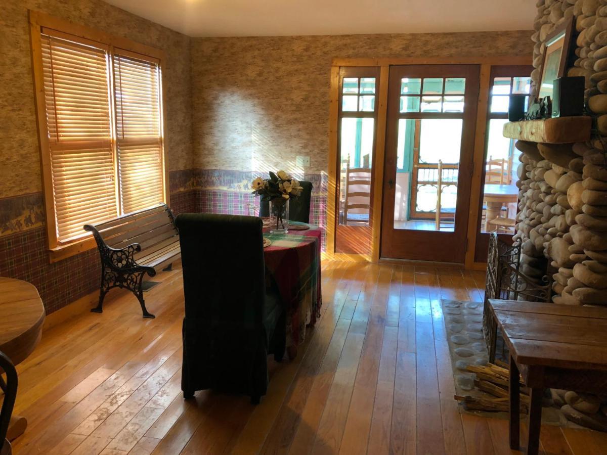 Smokies Bed And Breakfast - Evergreen Cottage Inn ピジョンフォージ エクステリア 写真